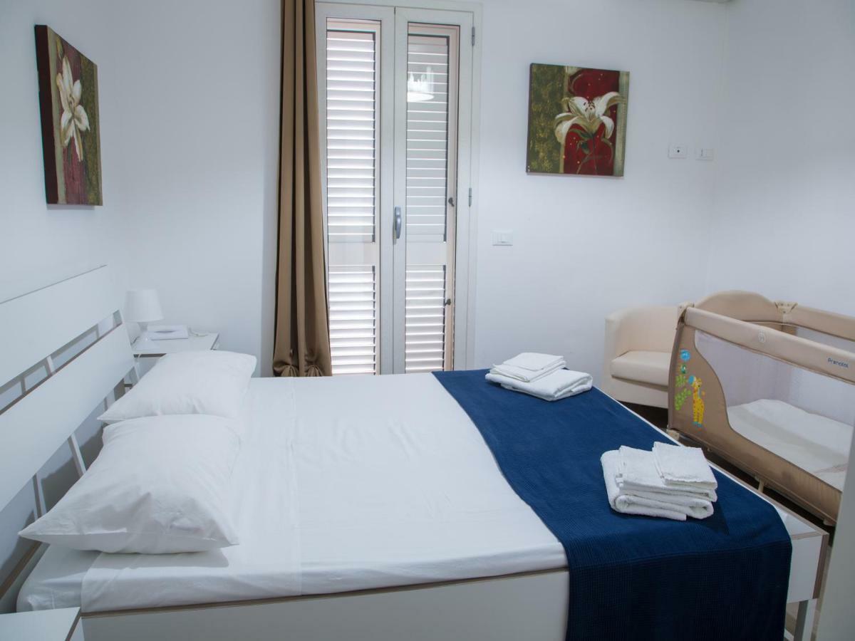 Le Amiche 2 Apartment Marina di Ragusa Bagian luar foto